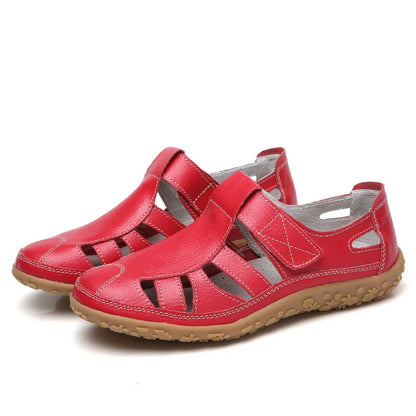 Anti-slip sandals for women with sturdy footbed
