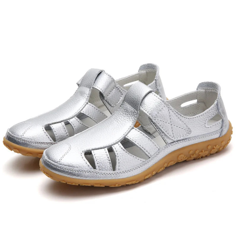 Anti-slip sandals for women with sturdy footbed
