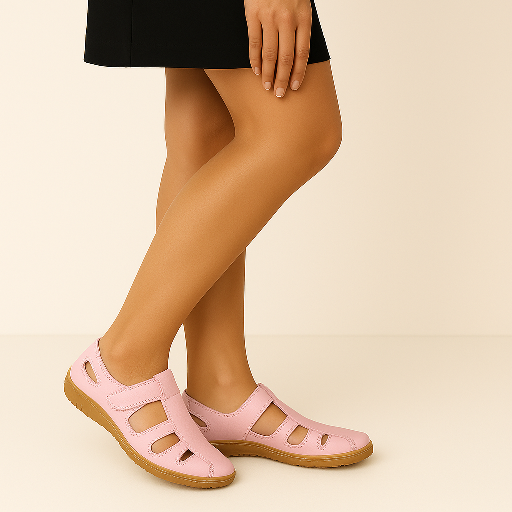 Anti-slip sandals for women with sturdy footbed