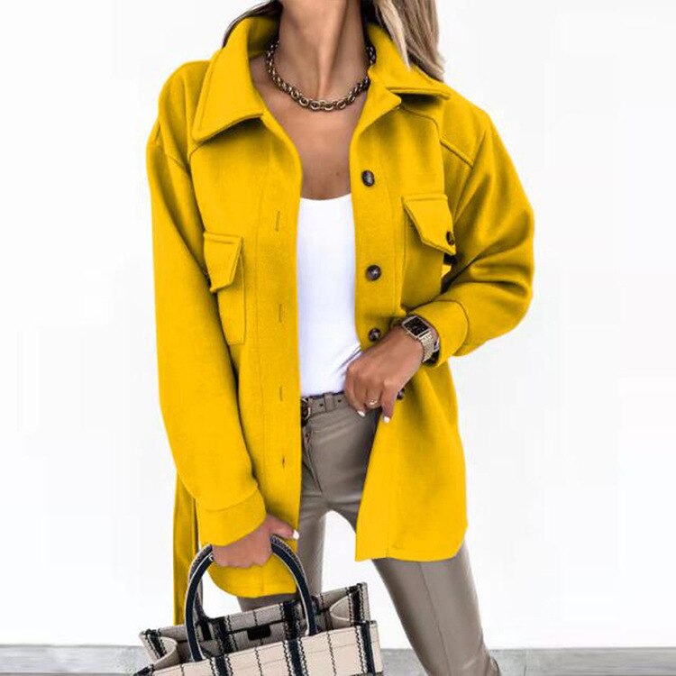 Arna - Stylish women's jacket with buttons and front pockets