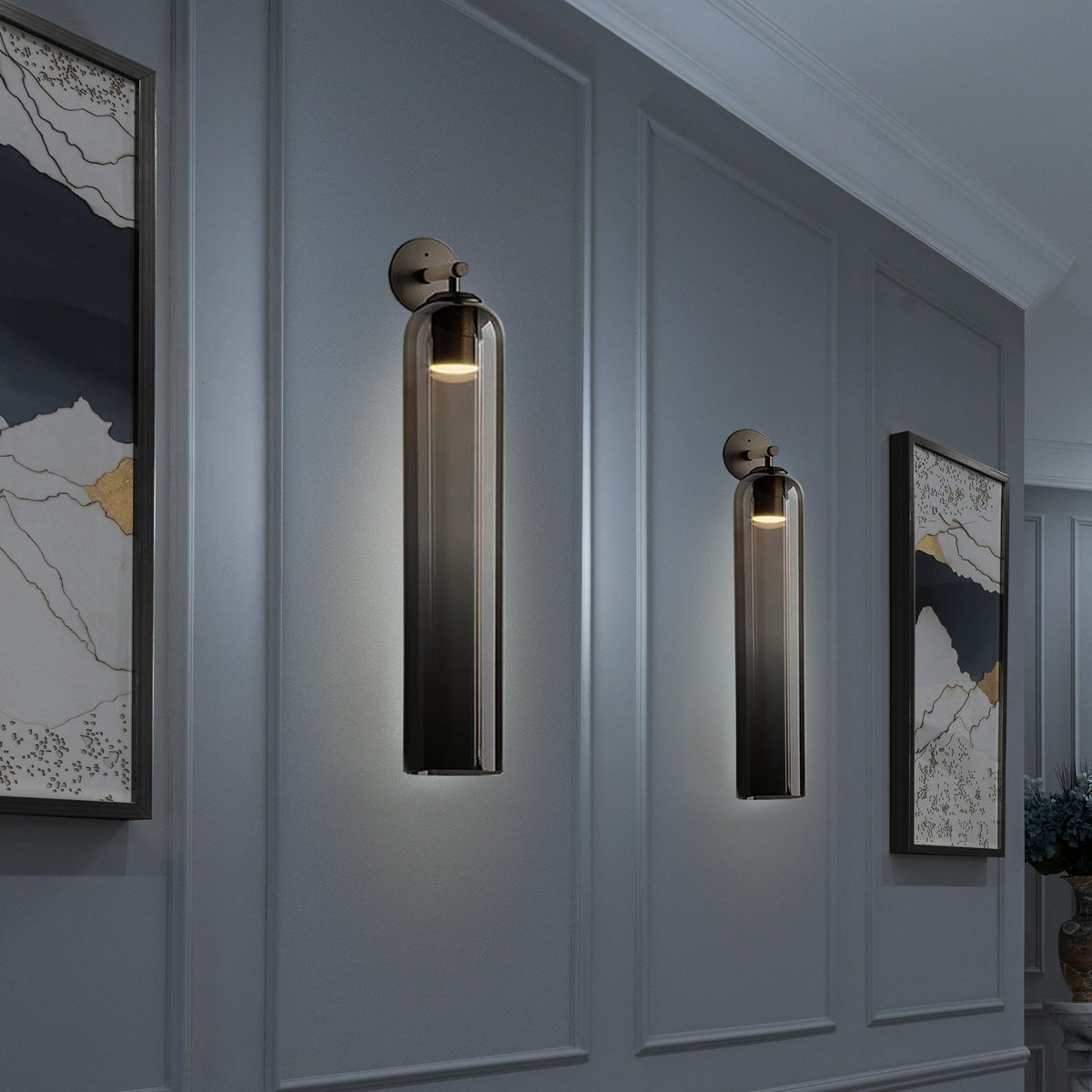 Cylindrical Glass Wall Lamp with Luxurious Finish – Decorative LED Sconce for Modern Interiors