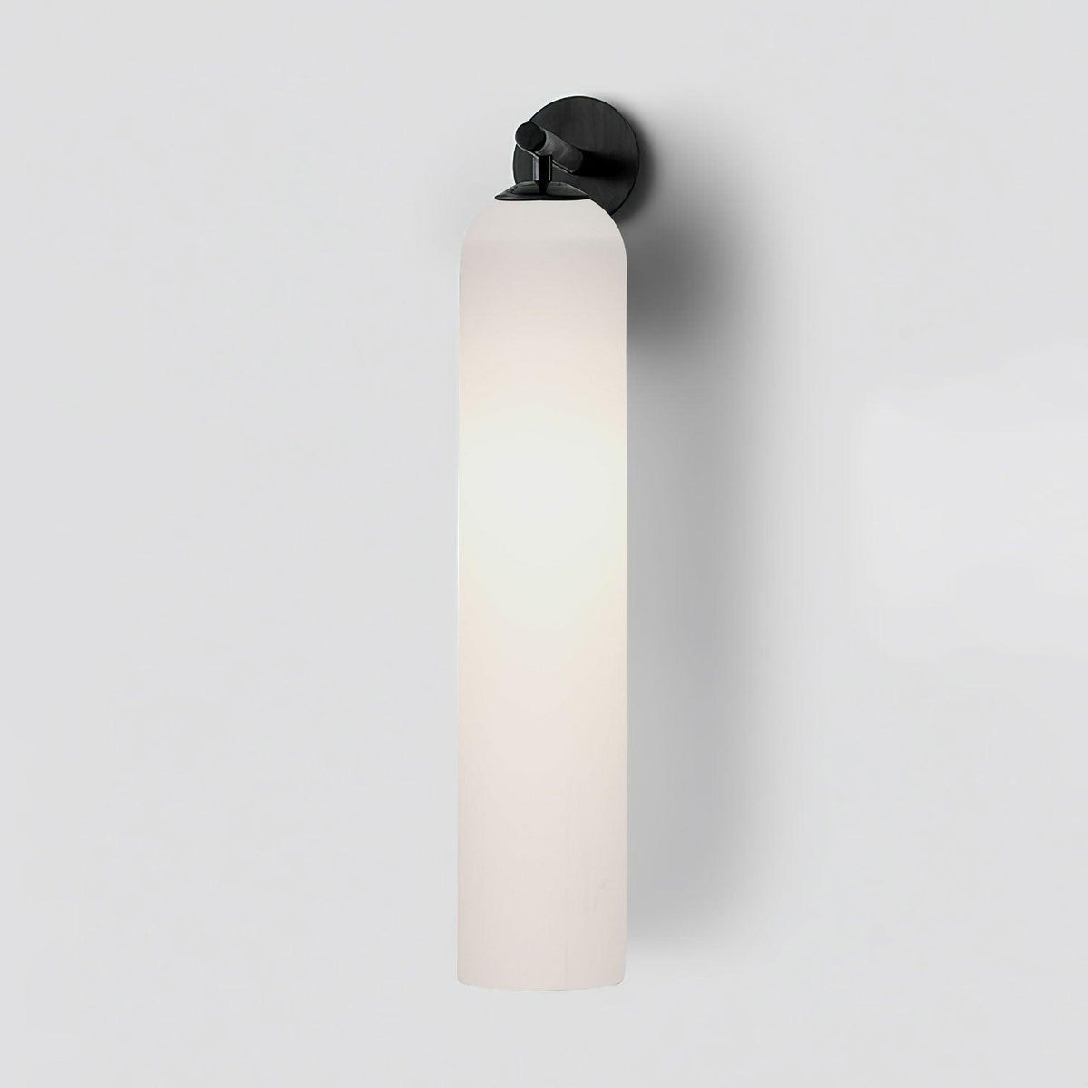 Cylindrical Glass Wall Lamp with Luxurious Finish – Decorative LED Sconce for Modern Interiors