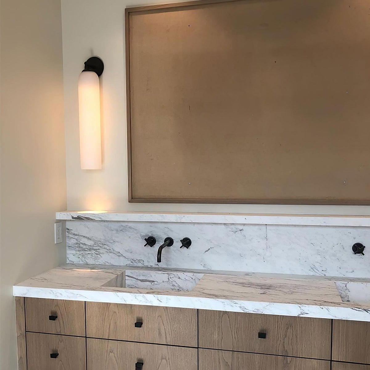 Cylindrical Glass Wall Lamp with Luxurious Finish – Decorative LED Sconce for Modern Interiors