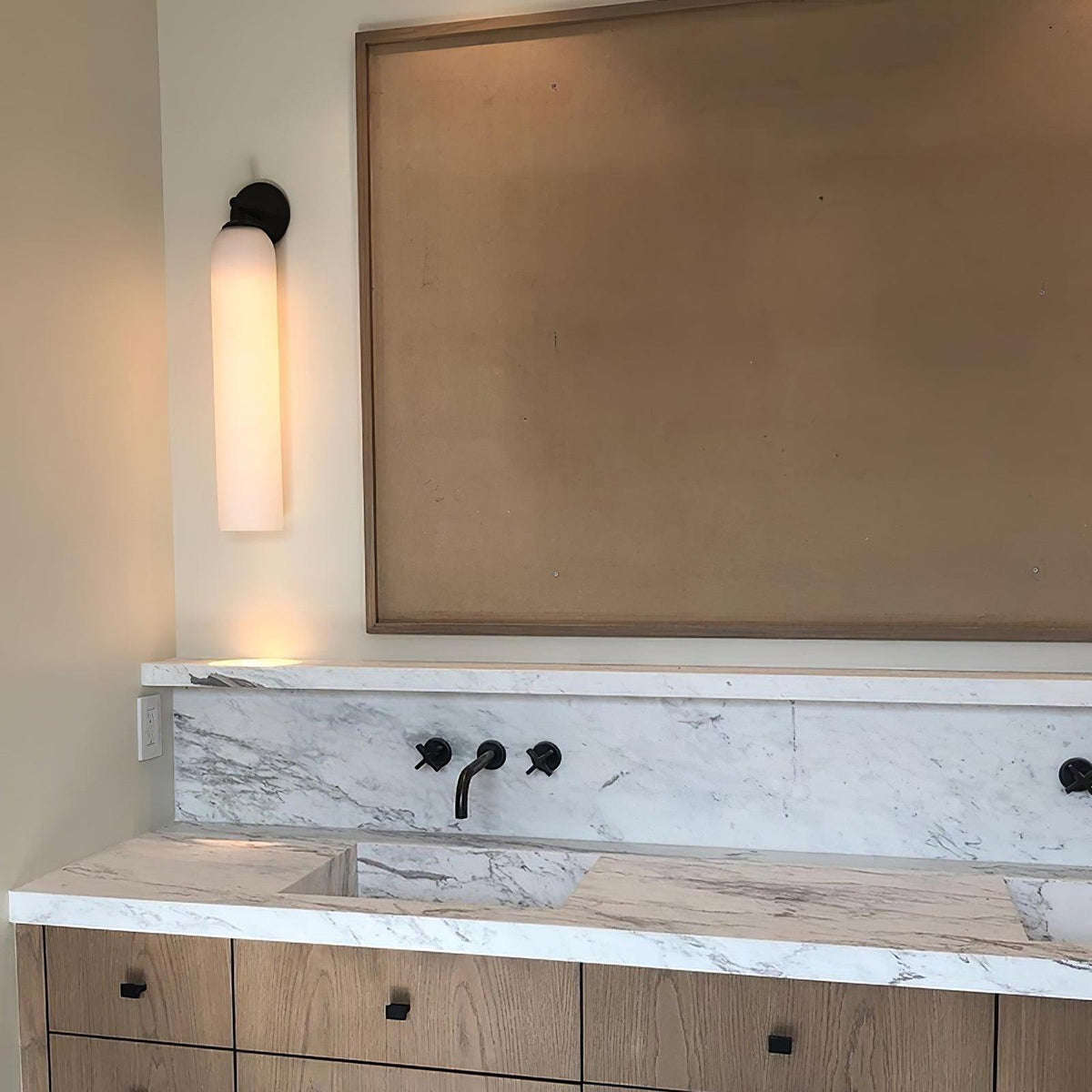 Cylindrical Glass Wall Lamp with Luxurious Finish – Decorative LED Sconce for Modern Interiors
