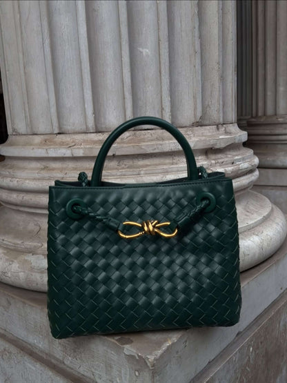 Woven Handbag Small – Compact and Stylish Braided Bag