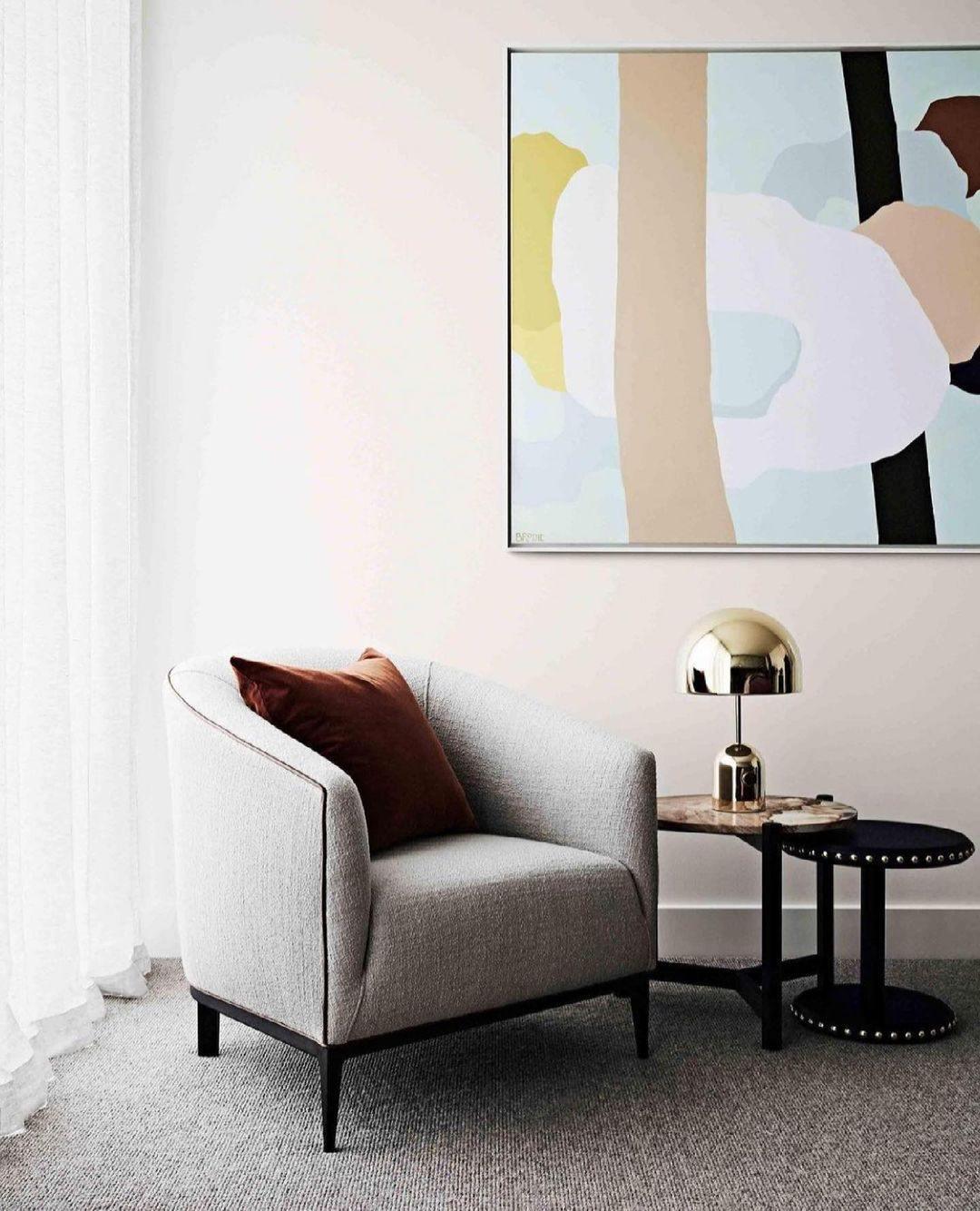 Bell-Inspired Table Lamp