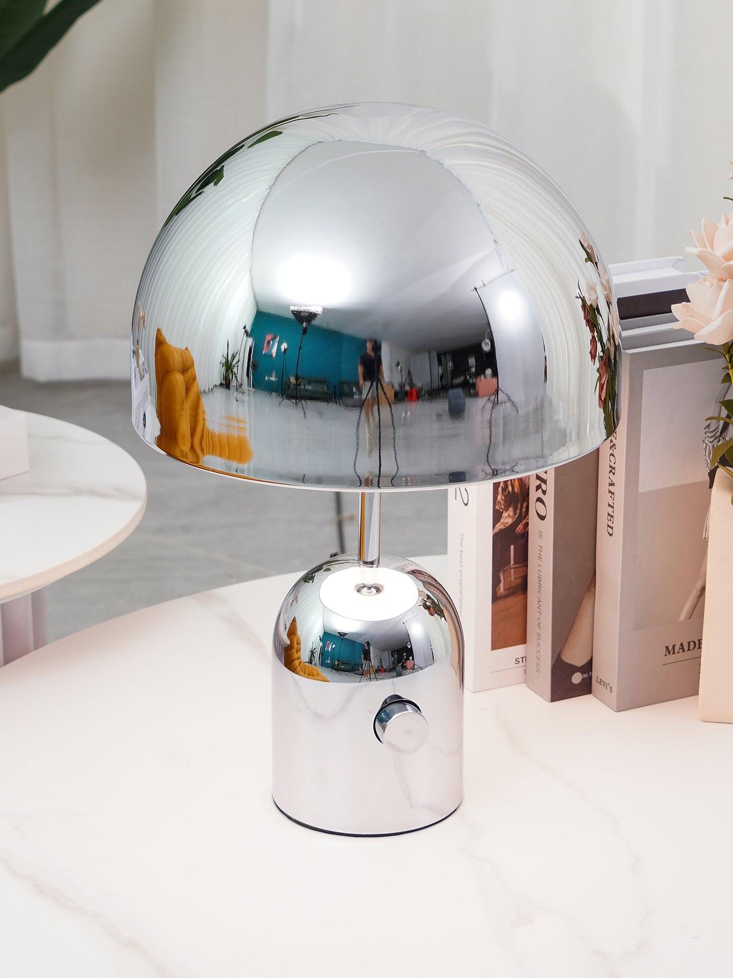 Bell-Inspired Table Lamp