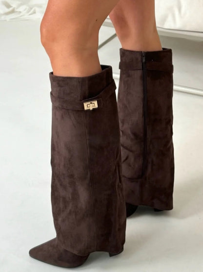 Bez - Knee-high suede boots with heel