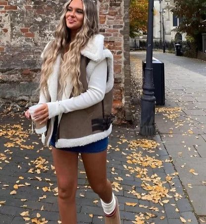 Bianca - Trendy winter vest with wide collar