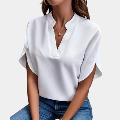 Blouse with short sleeves made of lightweight, breathable material