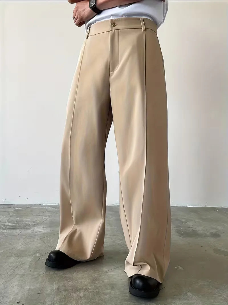 Pantalon plissé avec jambe droite ample