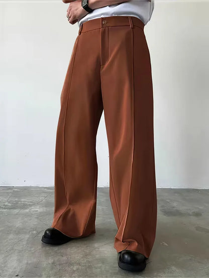 Pantalon plissé avec jambe droite ample
