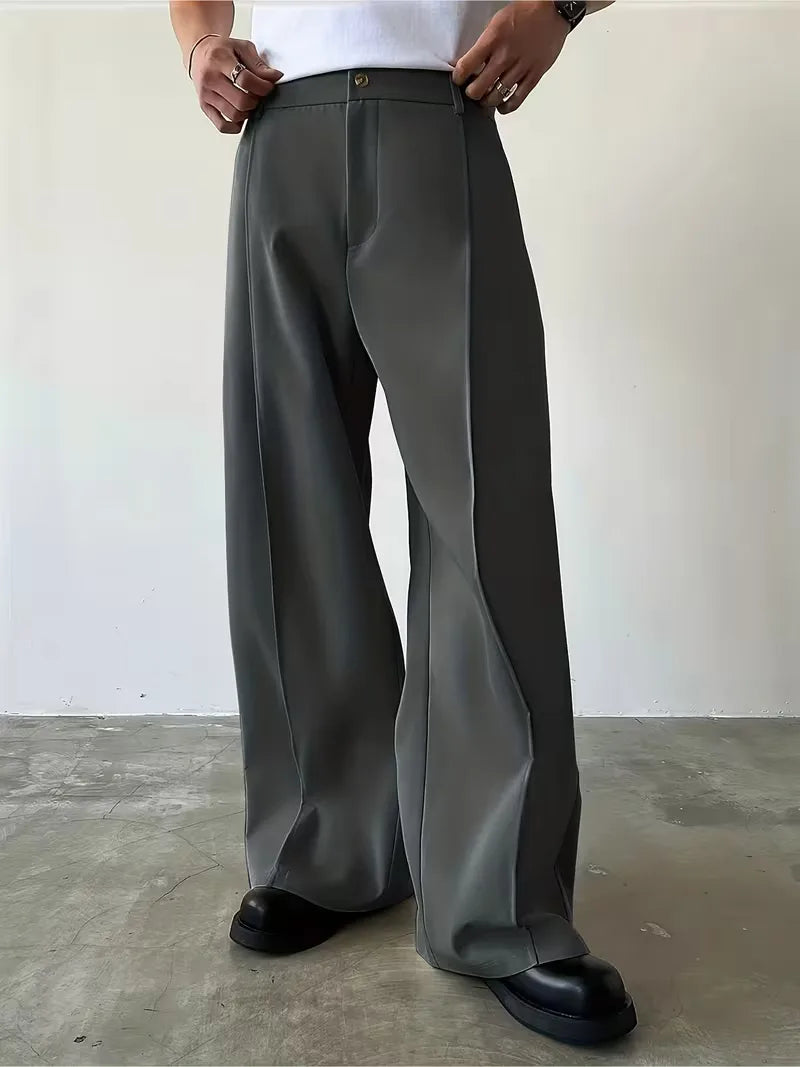 Pantalon plissé avec jambe droite ample