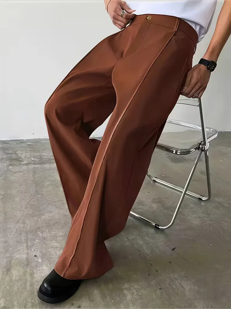 Pantalon plissé avec jambe droite ample