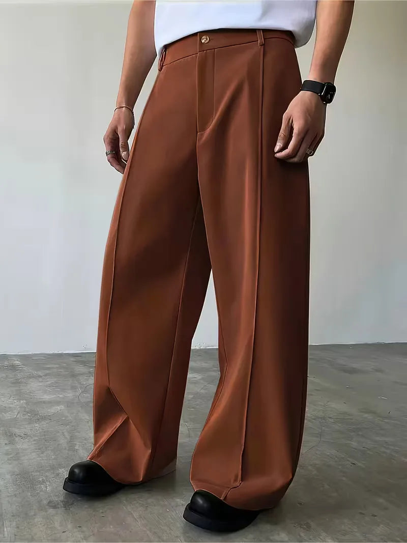 Pantalon plissé avec jambe droite ample