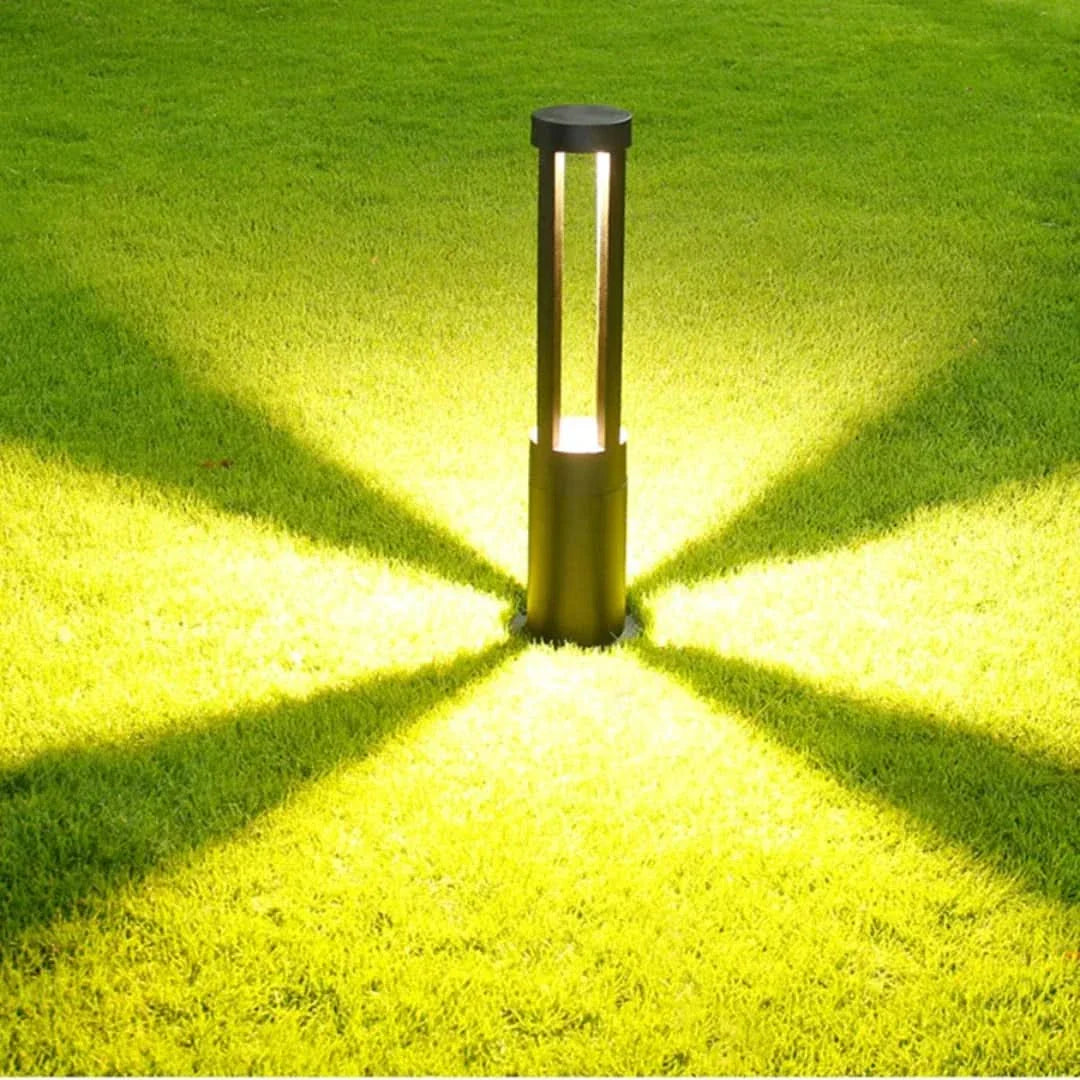 BoulderBlaze - LED Bollard Light