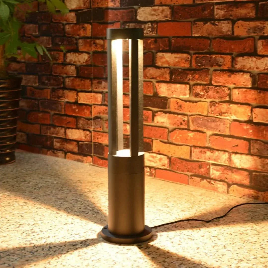 BoulderBlaze - LED Bollard Light