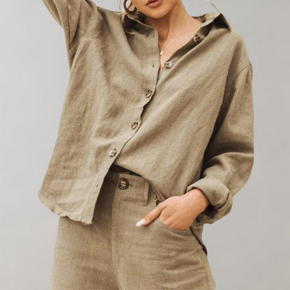 Vintage Linen Blouse with Oversized Fit and Timeless Elegance