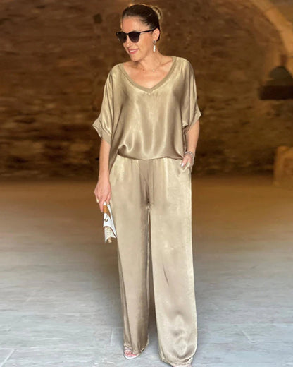 Ladies 2-Piece Clothing Set