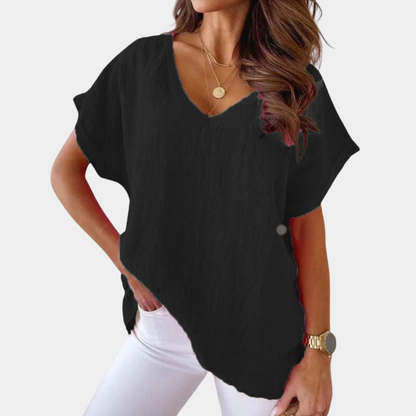Cairina – Casual T-shirt for Women with Stylish Appearance