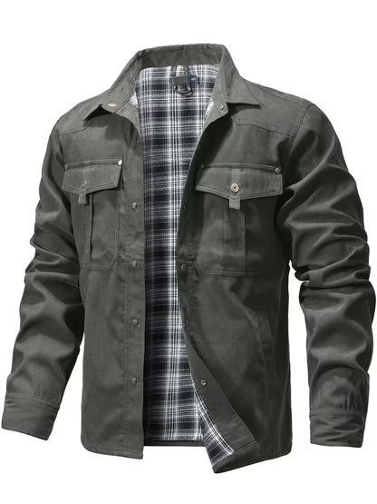 Cargo jacket with lapel collar and button closure