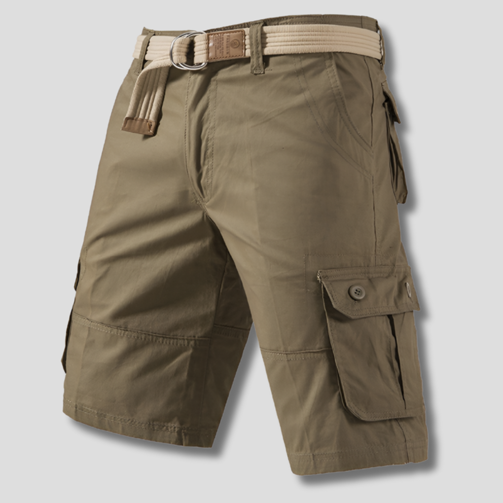 Cargo shorts with multiple pockets for men