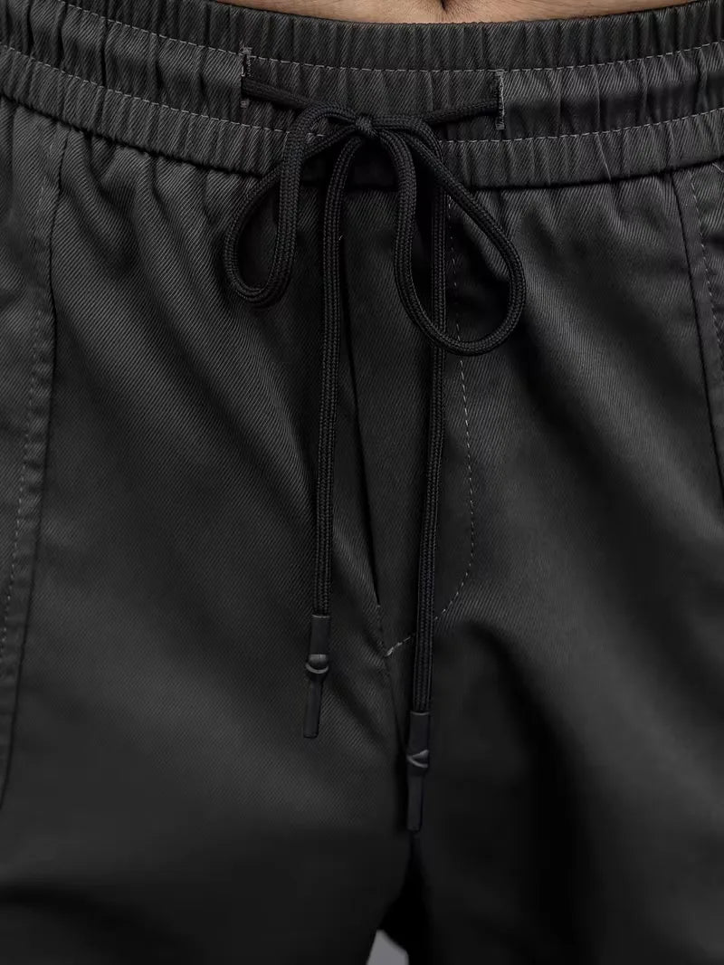 Cargo trousers with elastic waistband