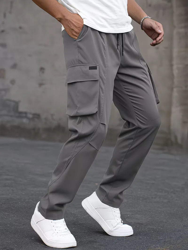 Cargo trousers with elastic waistband