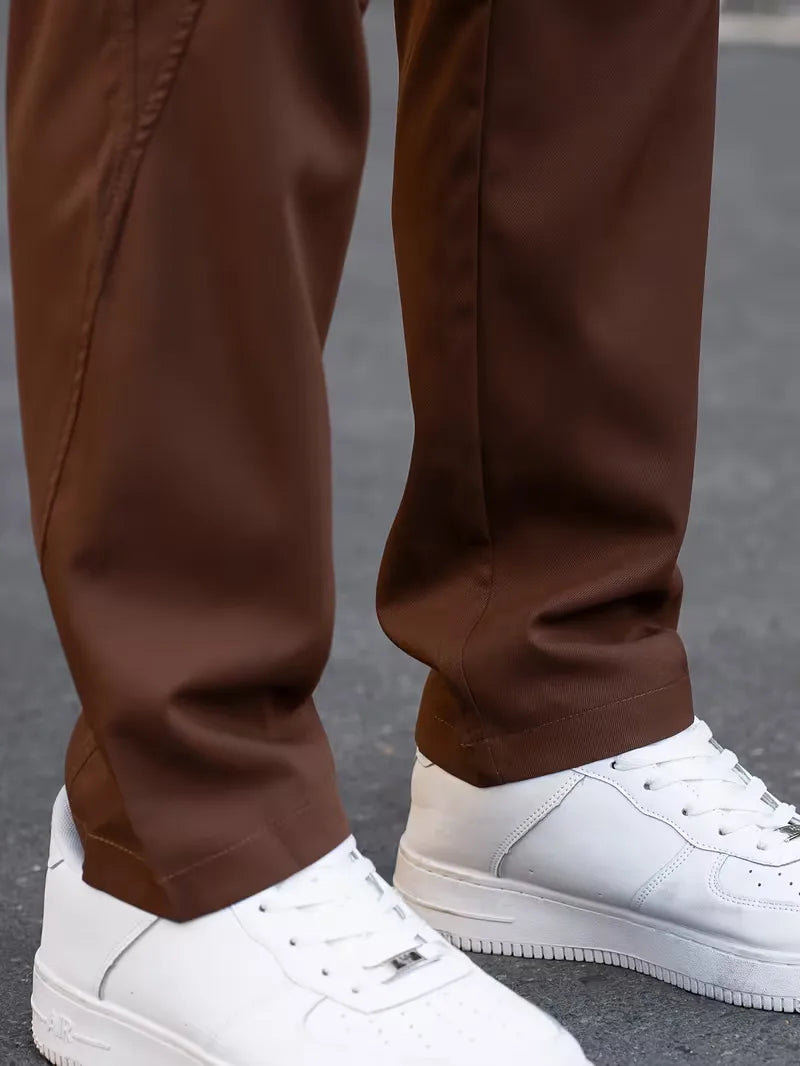 Cargo trousers with elastic waistband