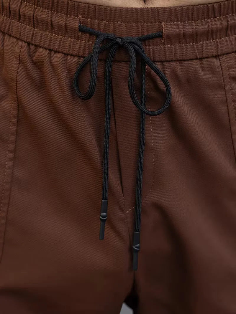 Cargo trousers with elastic waistband