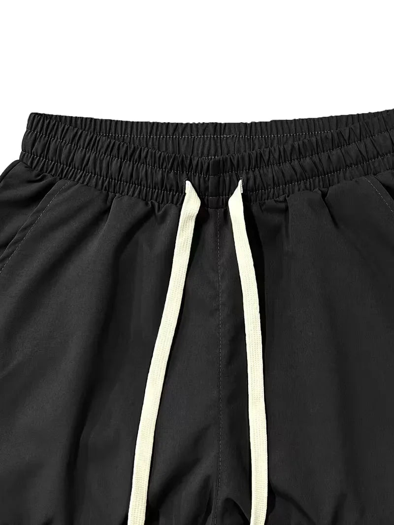 Cargo trousers with tapered leg
