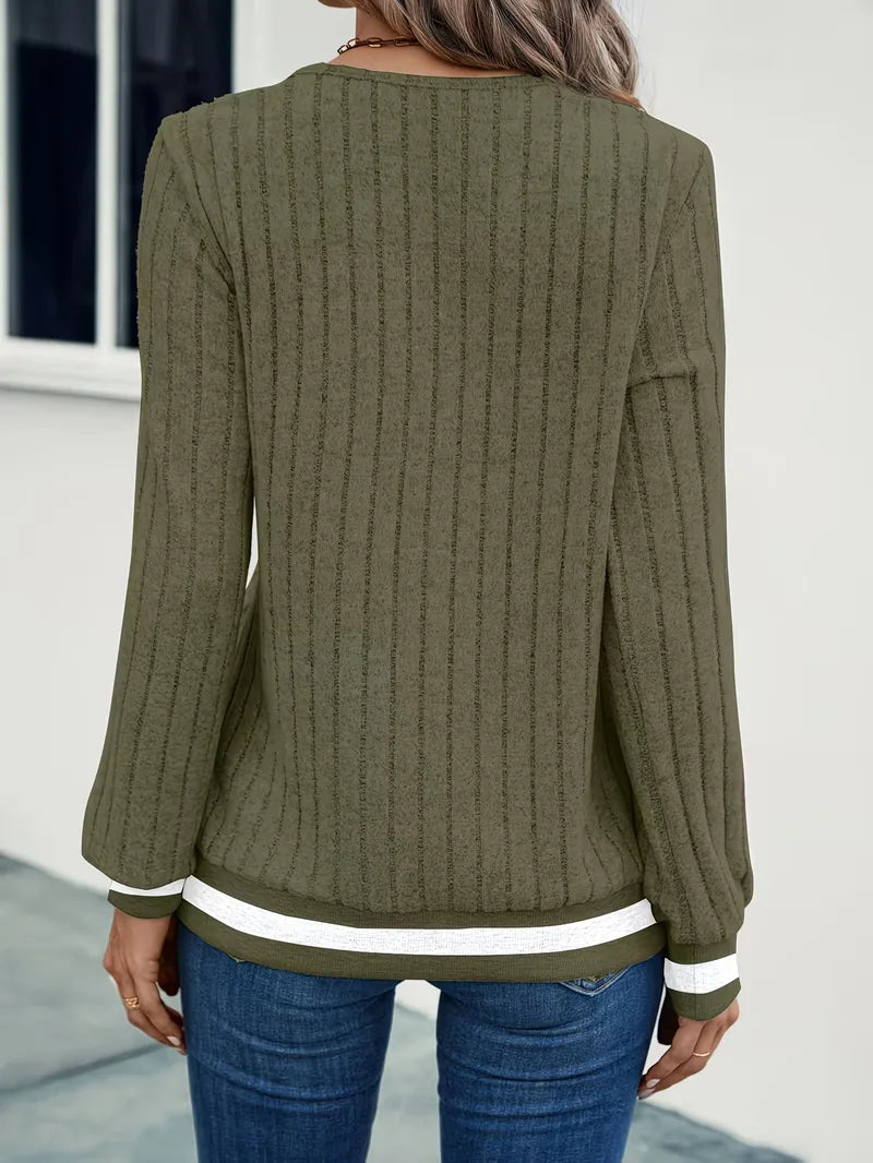 Casual long-sleeve with V-neck