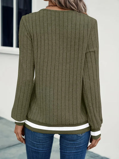 Casual long-sleeve with V-neck