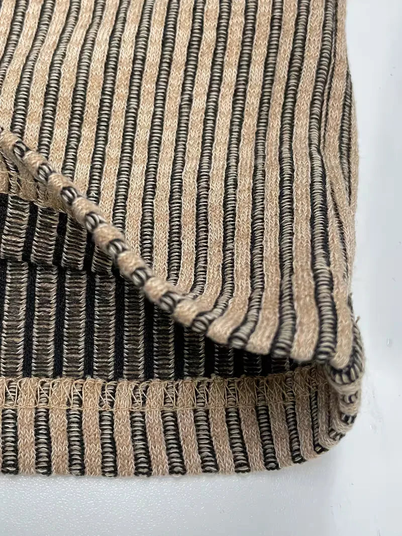 Casual men's T-shirt with jacquard pattern