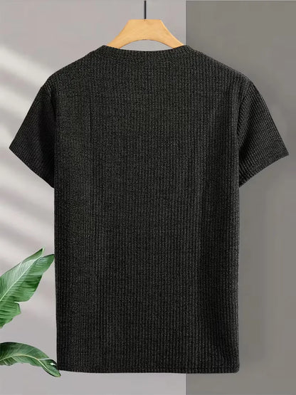 Casual men's T-shirt with jacquard pattern
