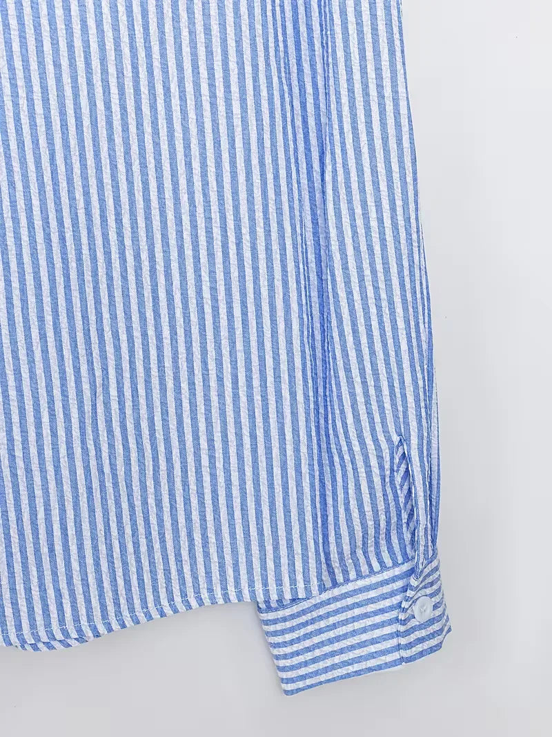 Casual shirt with long sleeves