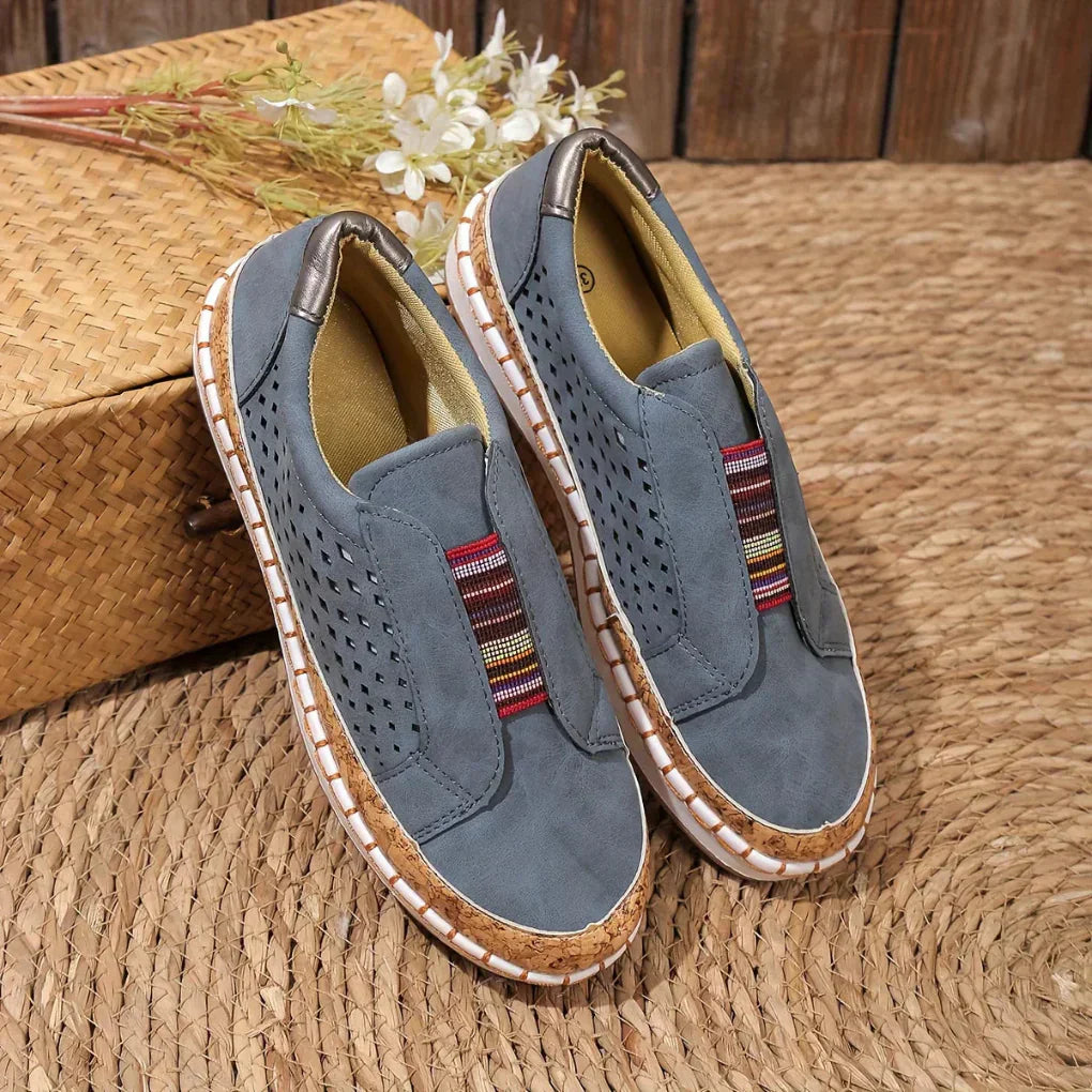 Casual shoes for women