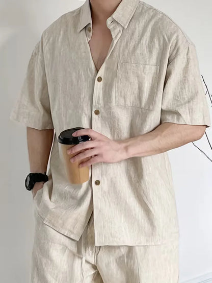 Casual short-sleeved shirt