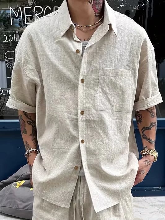 Casual short-sleeved shirt