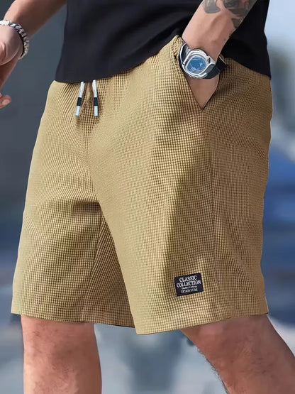Casual shorts with drawstring waist and side pockets