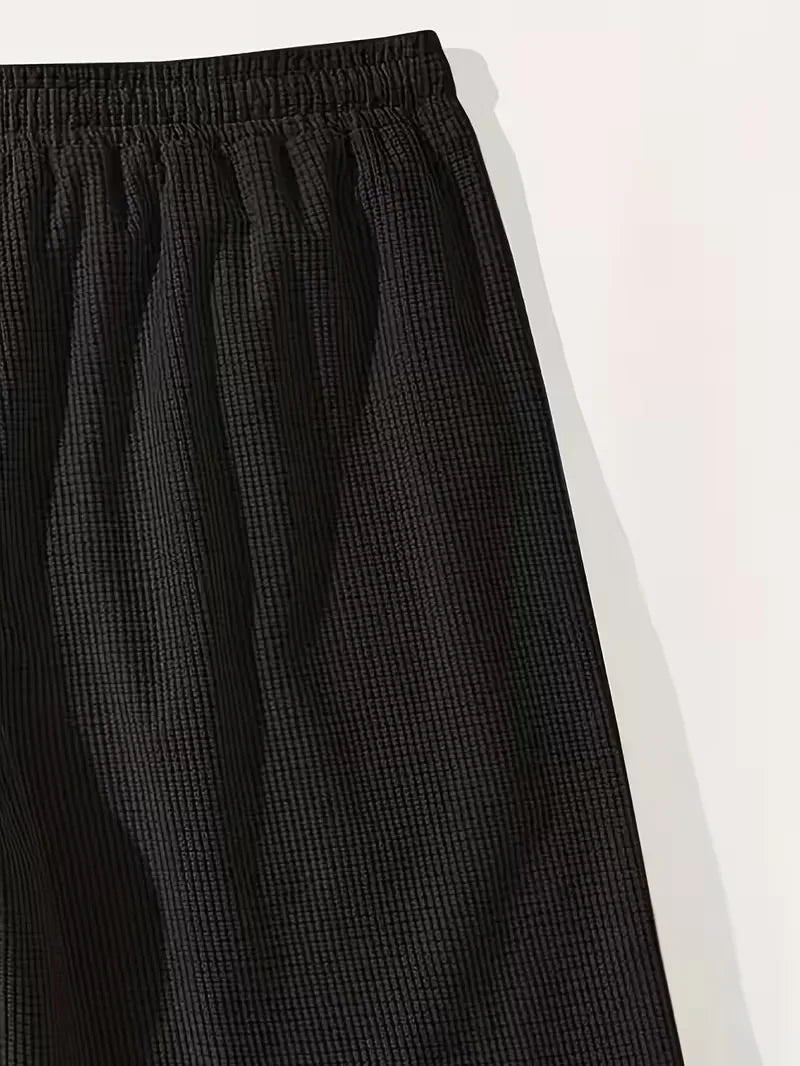 Casual shorts with drawstring waist and side pockets