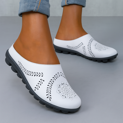 Orthopaedic sandals: comfort and everyday elegance
