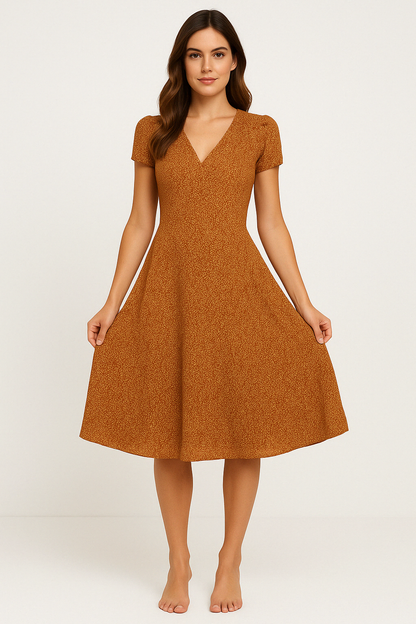 Sommerkleid mit V-Ausschnitt