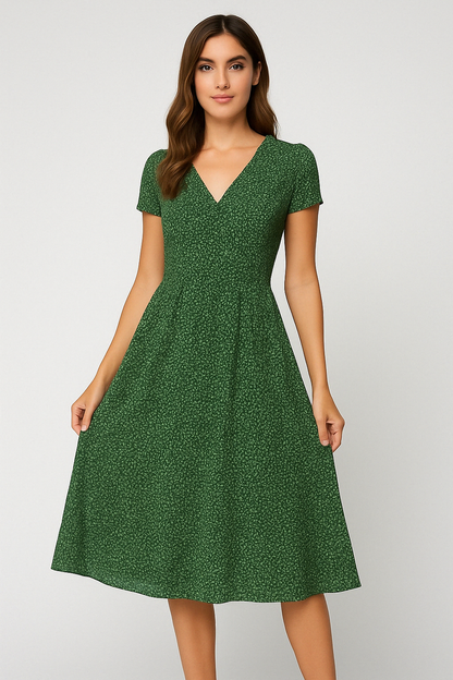 Sommerkleid mit V-Ausschnitt