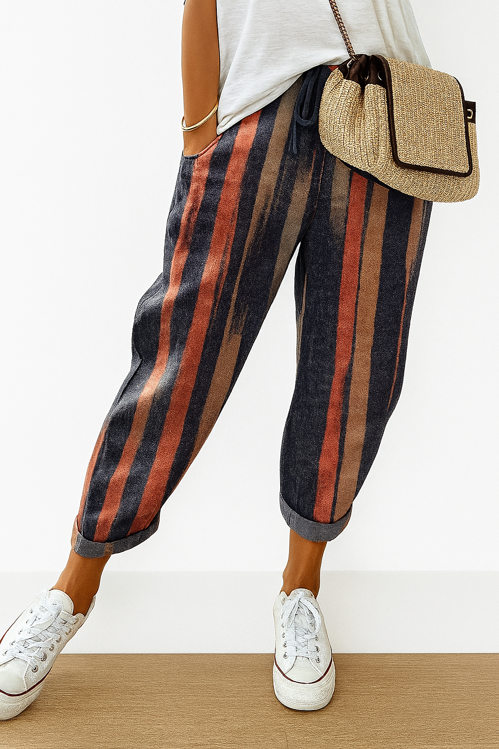 Loose, printed women's trousers