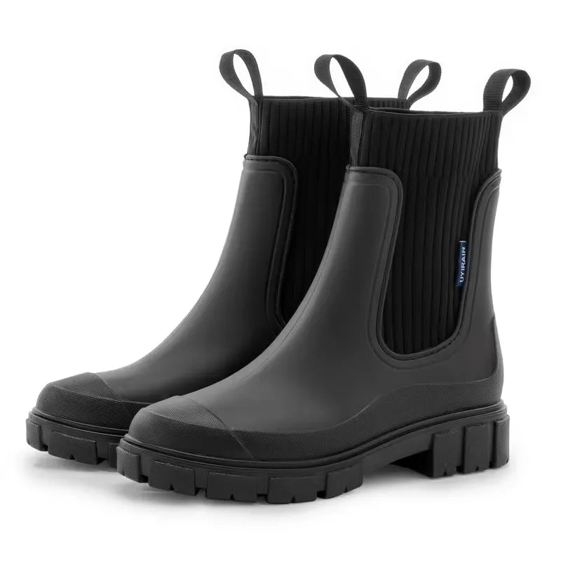 Chelsea boots with ribbed elastic panels