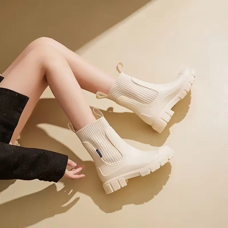 Chelsea boots with ribbed elastic panels