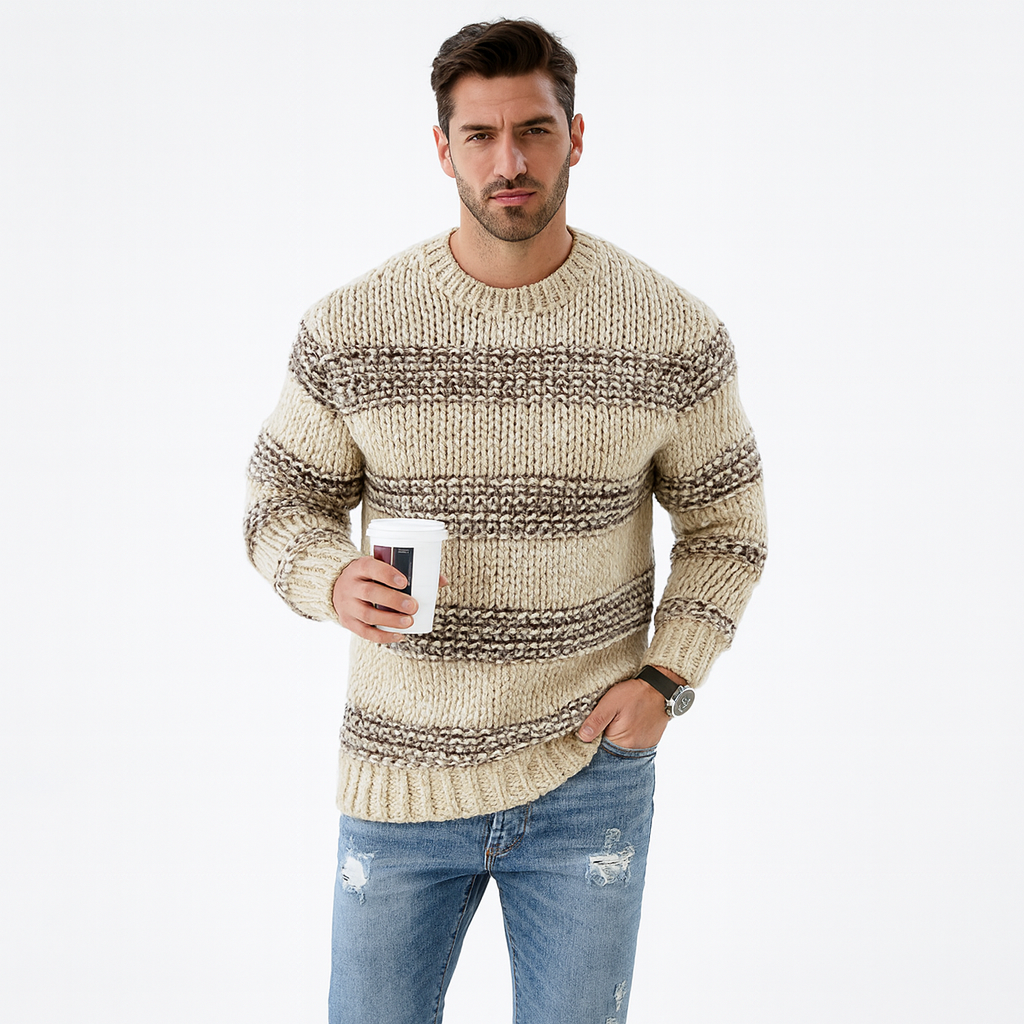 Chunky knitted jumper with round neck and long sleeves