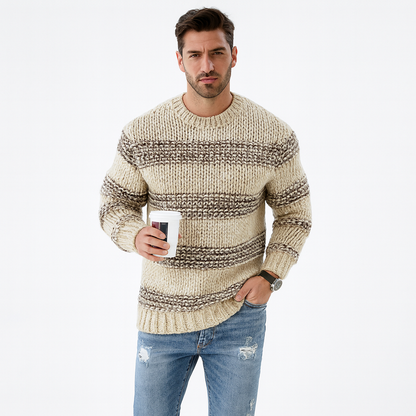 Chunky knitted jumper with round neck and long sleeves
