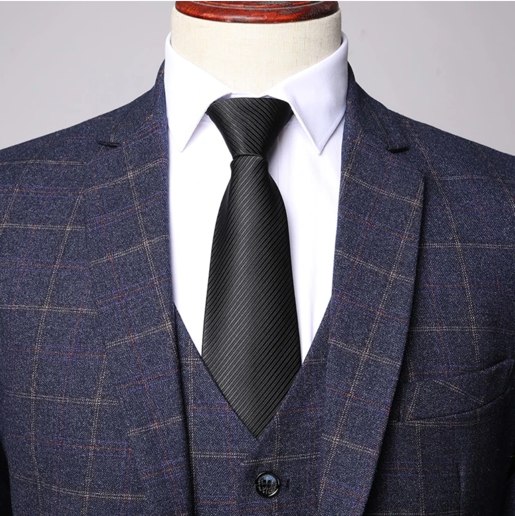 Classic 3-Piece Suit for Men - Lauro